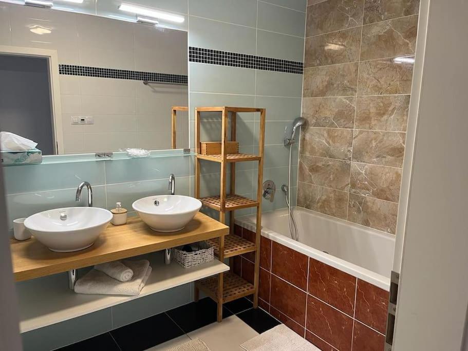 Apartment In Historical Center With Park View Pilsen Exterior foto