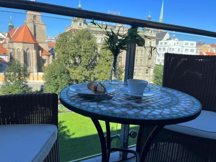 Apartment In Historical Center With Park View Pilsen Exterior foto